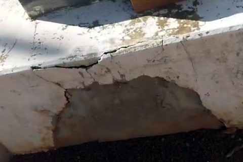 Polícia investiga suspeita de violação de sepultura após mulher encontrar túmulo da família fechado com cimento em MG
